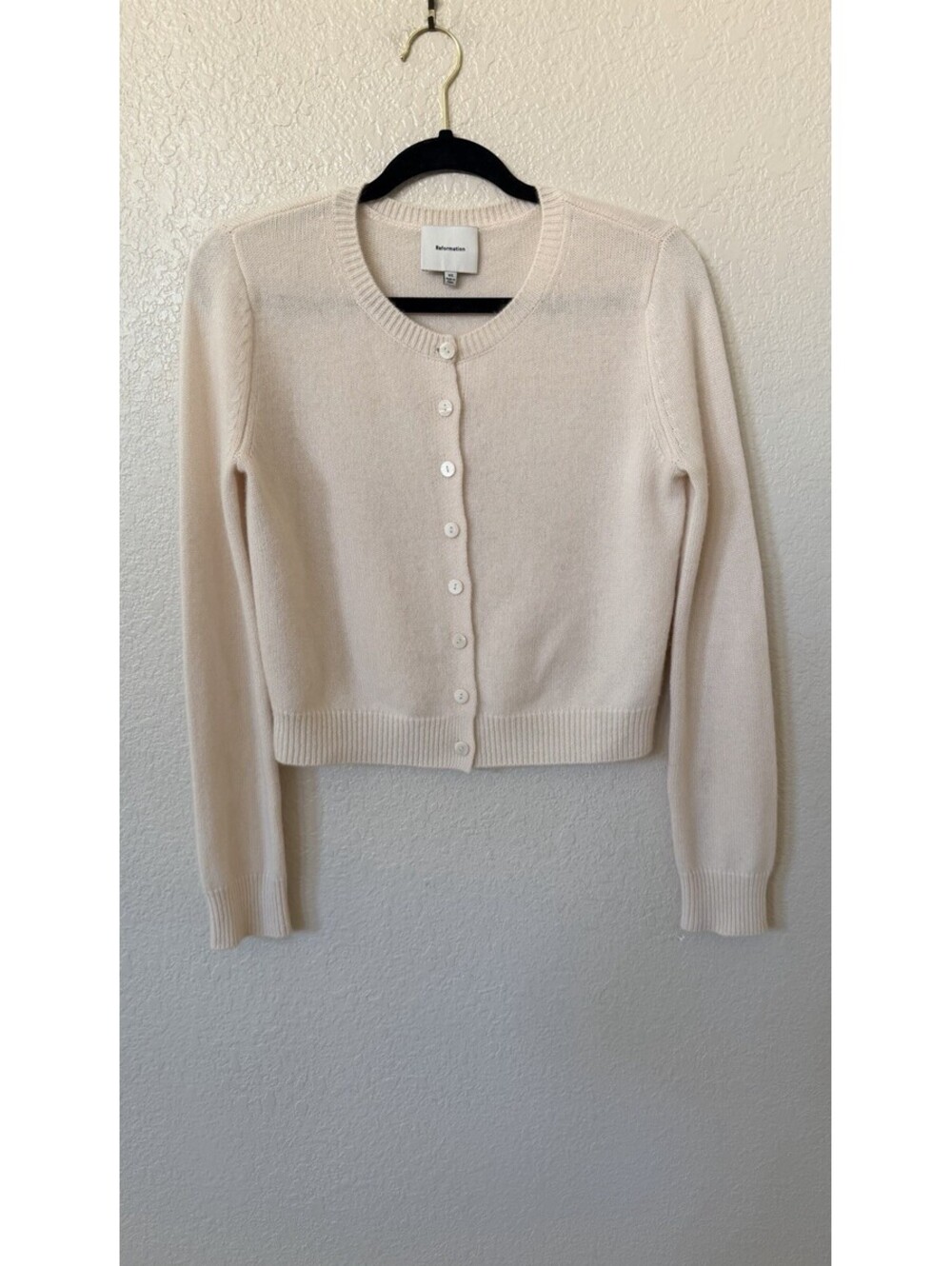 New Reformation Clara Cashmere Crew Cardigan In Wheat Size XS $198